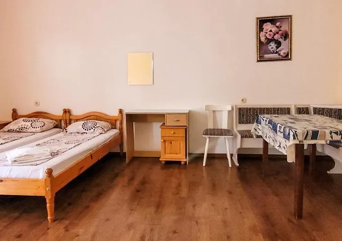 Gæstehus за гости нептун 3*