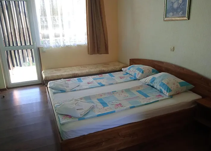 за гости нептун 3*